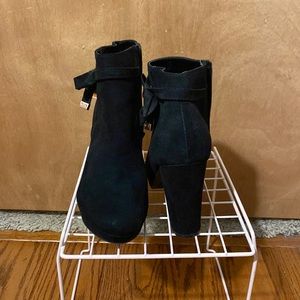 Lauren Conrad Black heel booties!